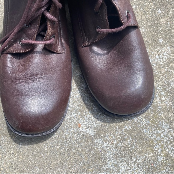 Vintage 90s lace up Brown Leather Boots 8 - Picture 11 of 15